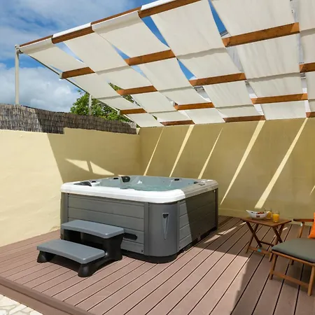 Villa Katja Near Pula With Whirlpool Only 3 Km From The *